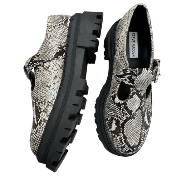 Steve Madden Shoes - NWOB Steve Madden Kamlee Lug Sole Mary Jane In Snakeskin Print Size 7